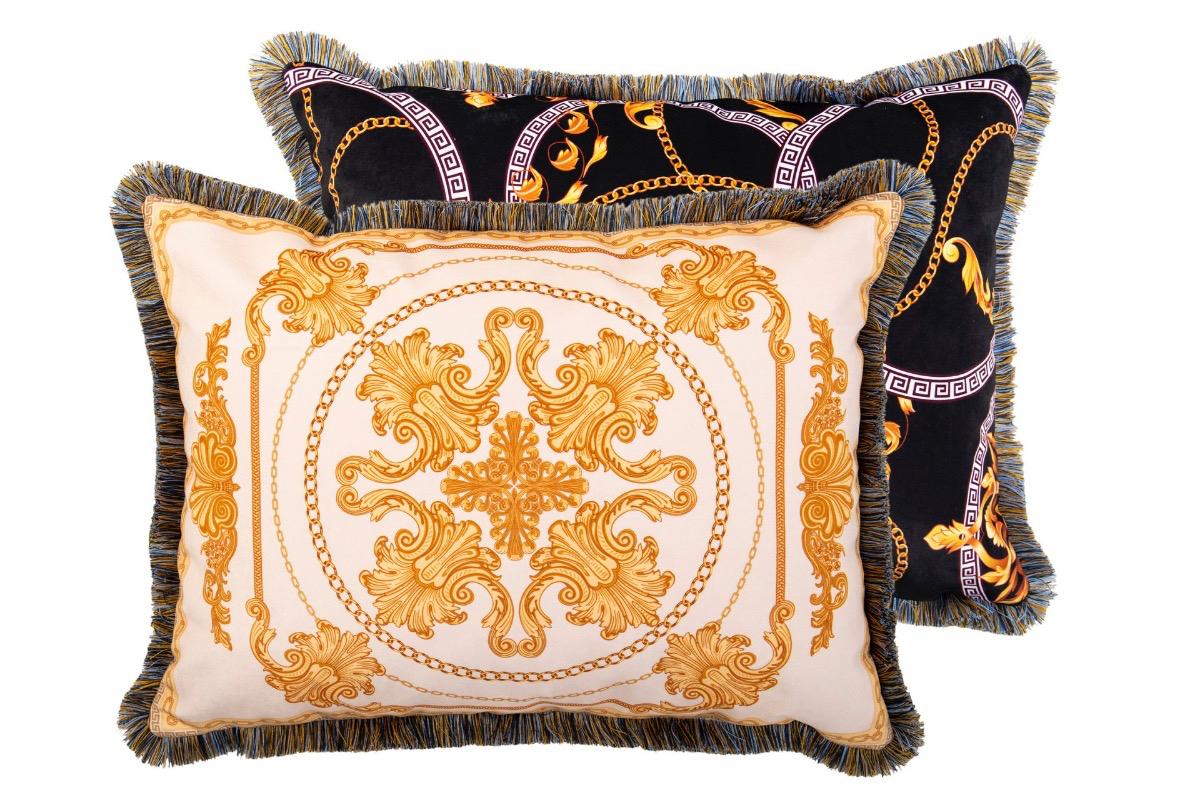 Декоративная подушка с принтом бежево черная