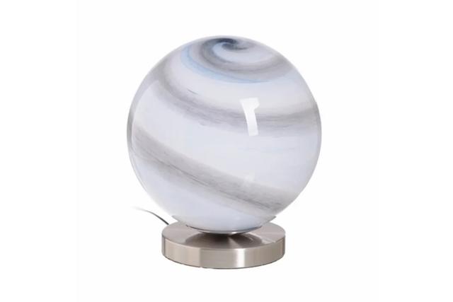 Лампа настольная цветной шар на серебристой подставке